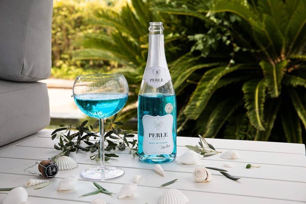 Perle Bleu Non-Alcoholic Lifestyle Image