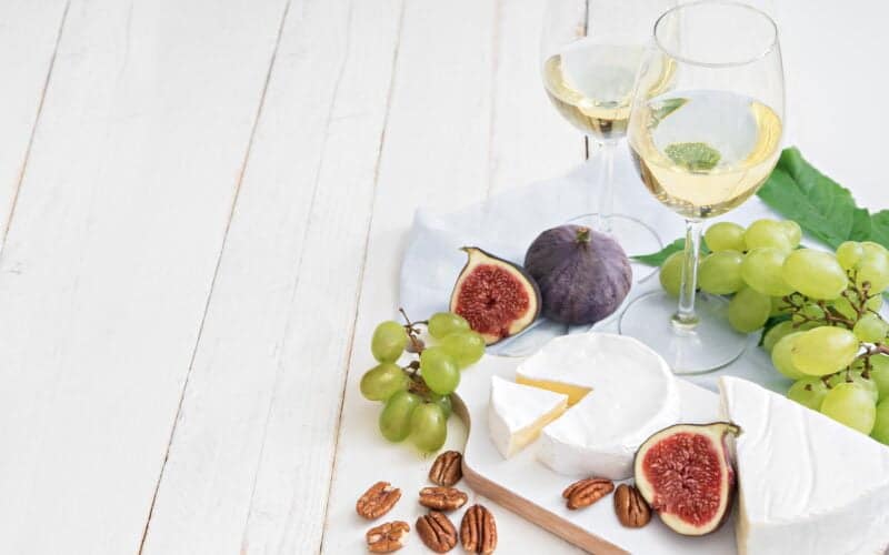 The Absolute Best Foods to Pair with White Wine